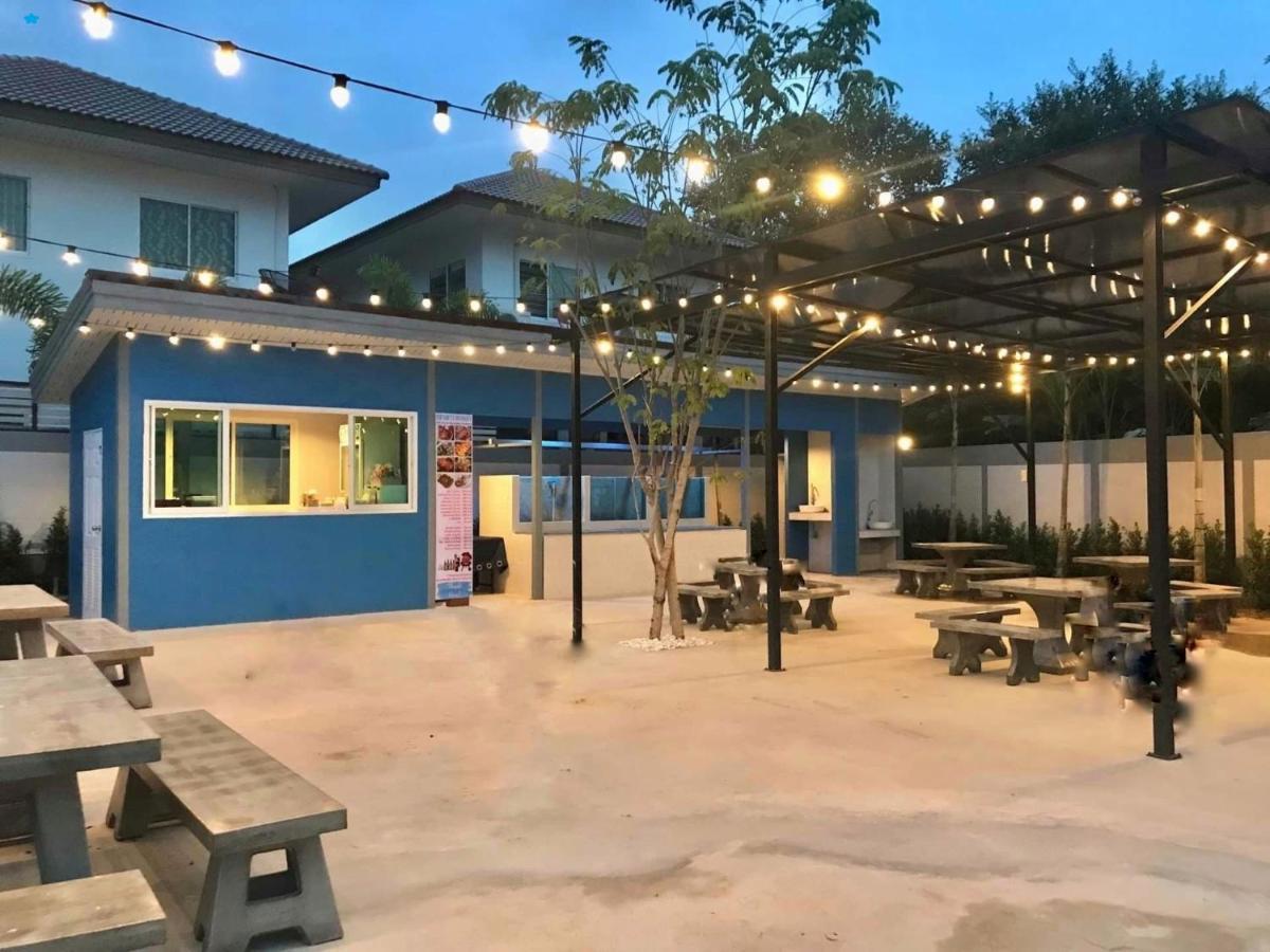 Baan Klangdao Resort Sattahip Eksteriør bilde
